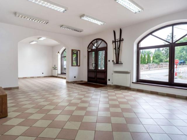 Szkolna 300 m², Kłobuck