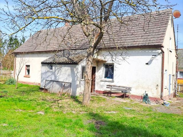 Dom z potencjałem, 85 m², garaż i zabudowania
