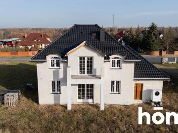 Przestronny dom 150 m² na dużej działce 2200 m² w Szydłowcu